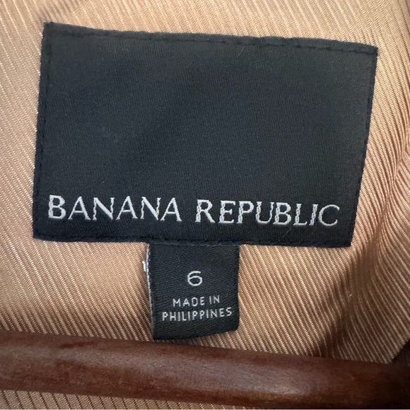 Banana Republic Melton Top Coat in tan. Size: 6. Gorgeous! Pristine! - Picture 4 of 14